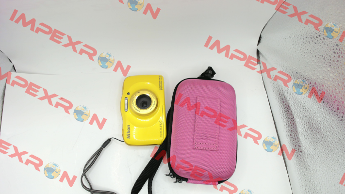 Coolpix S33 mit OVP und Fototasche waterproof Digitalkamera Nikon